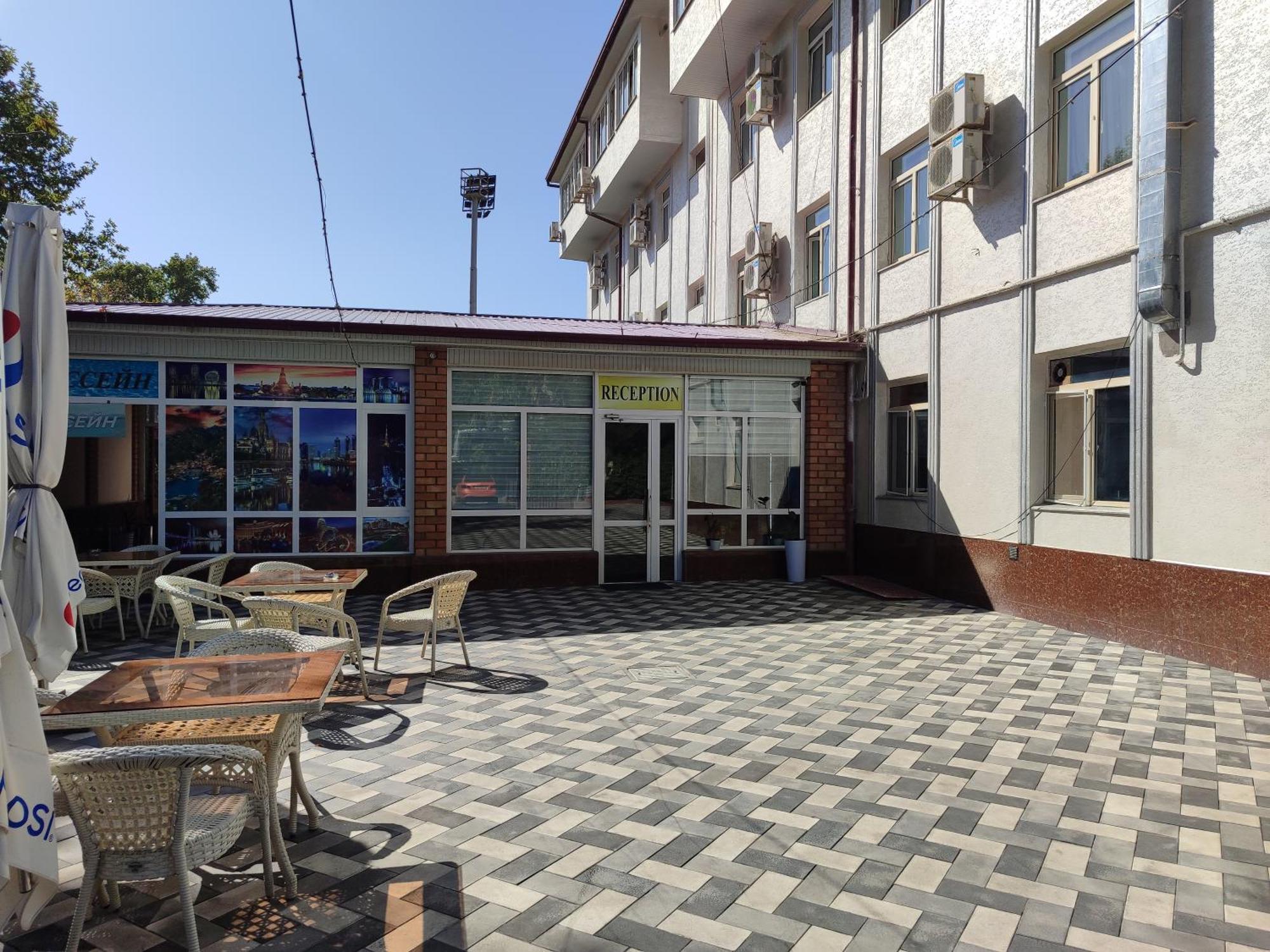 Grand Avenue Hotel Tasjkent Buitenkant foto